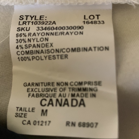 Chic and sophisticated peplum top! - Picture 4 of 5